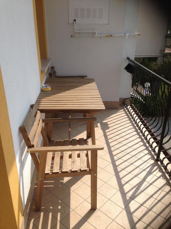 סירמיונה Perla Del Lago Rent Apartments חדר תמונה