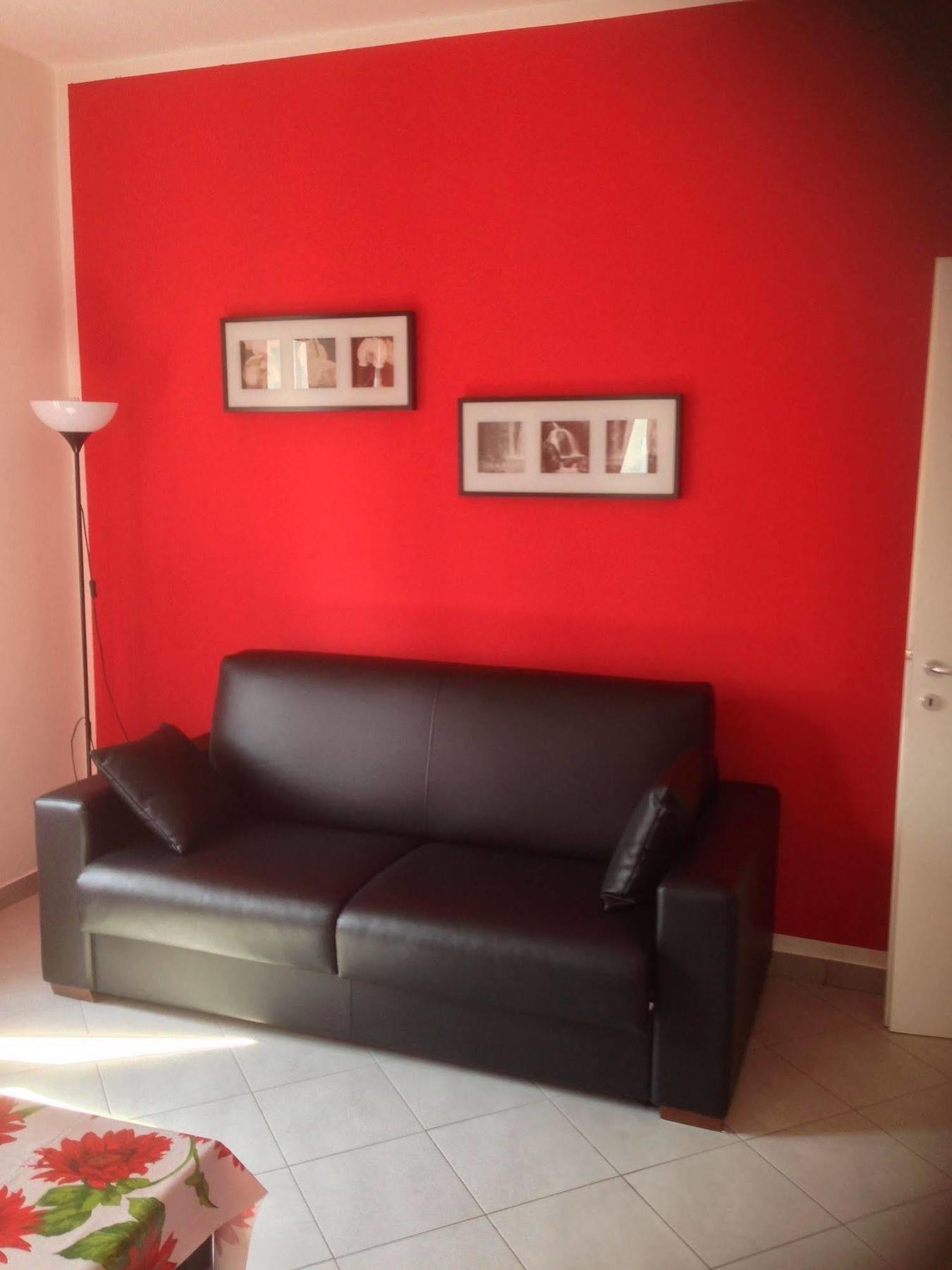 סירמיונה Perla Del Lago Rent Apartments מראה חיצוני תמונה