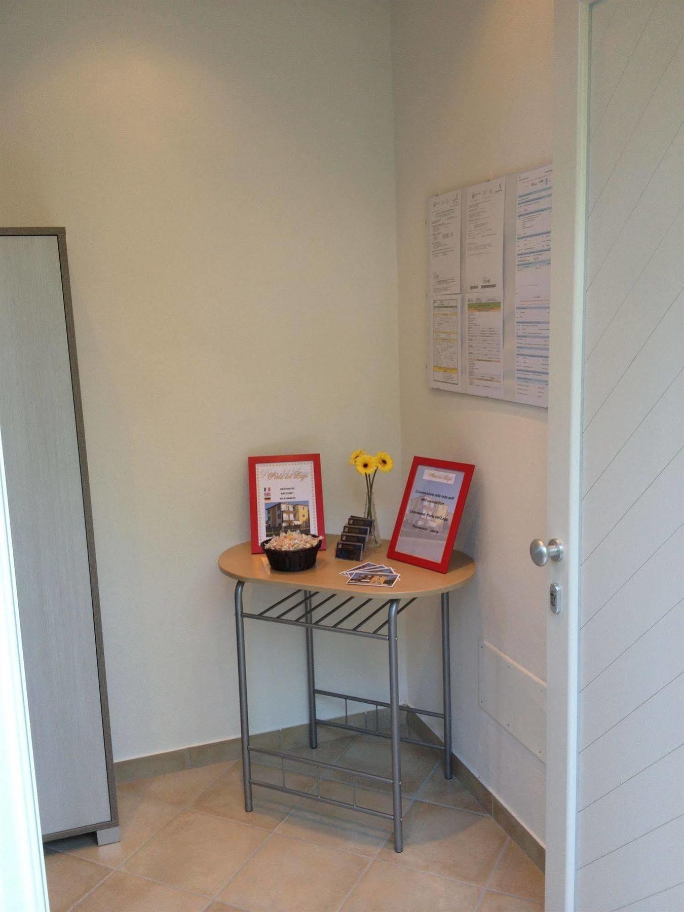 סירמיונה Perla Del Lago Rent Apartments מראה חיצוני תמונה