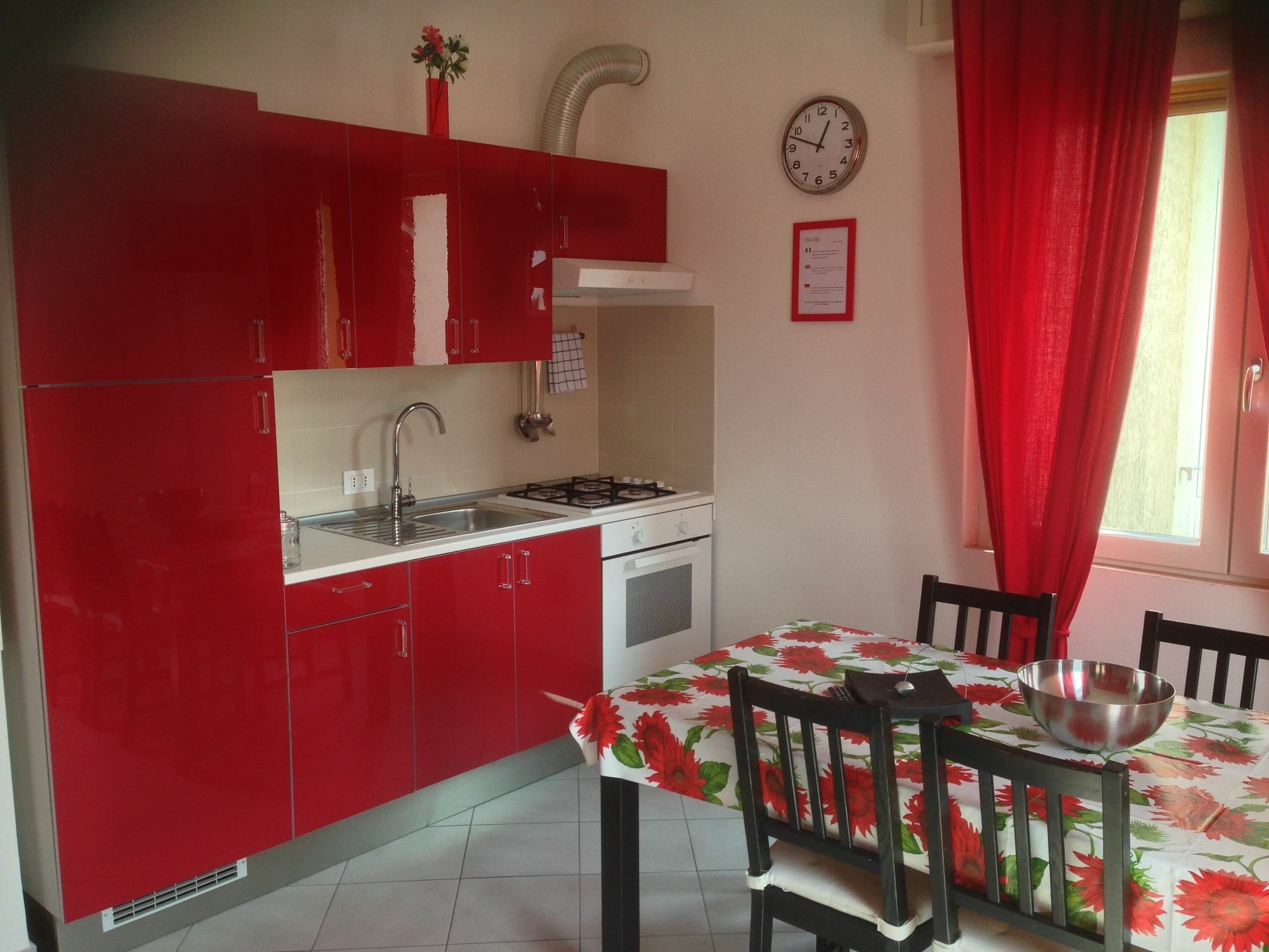 סירמיונה Perla Del Lago Rent Apartments מראה חיצוני תמונה