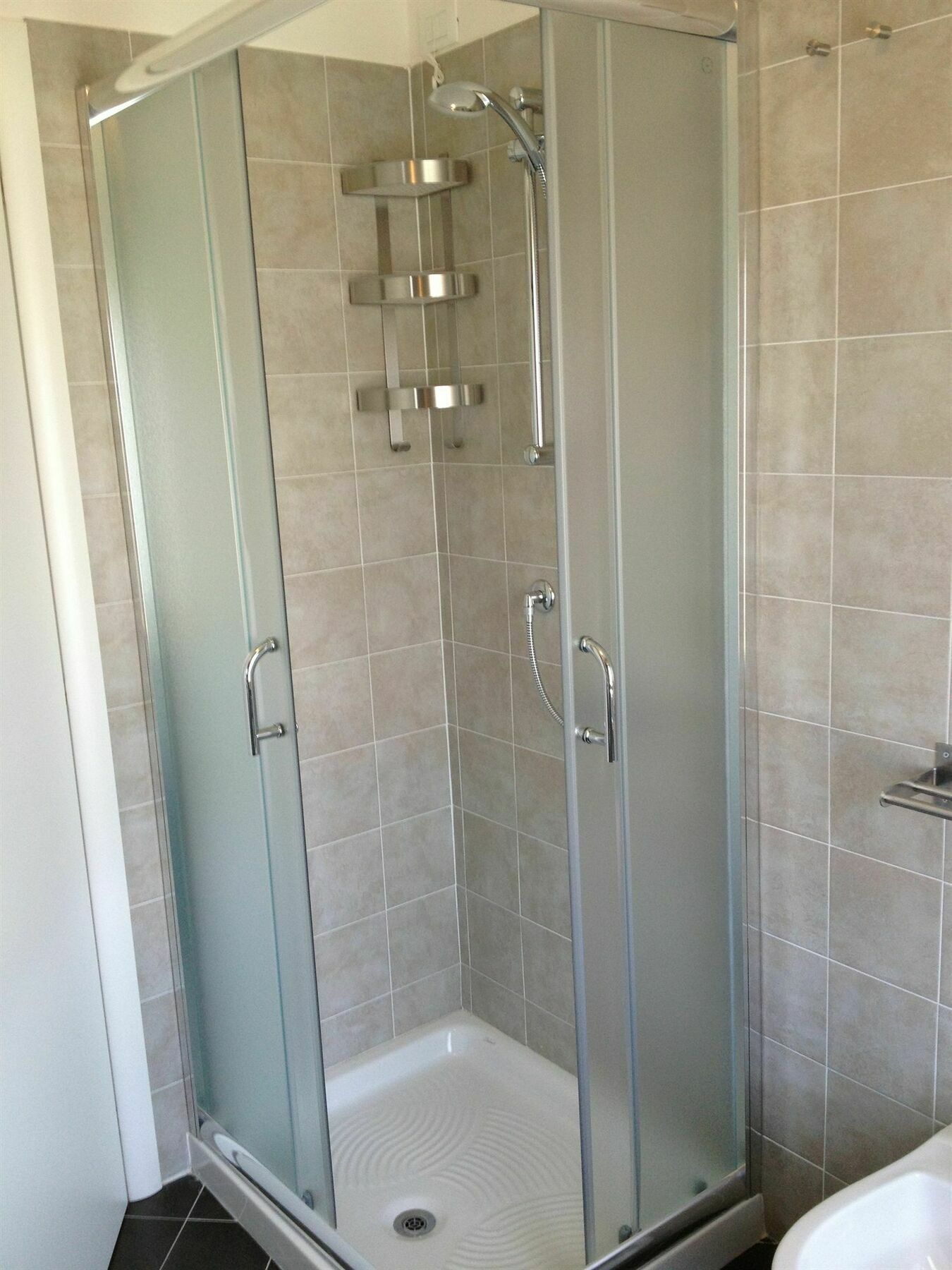 סירמיונה Perla Del Lago Rent Apartments מראה חיצוני תמונה